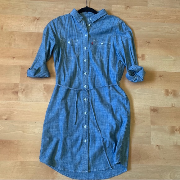 Levi’s Shirt Dress - Picture 2 of 3